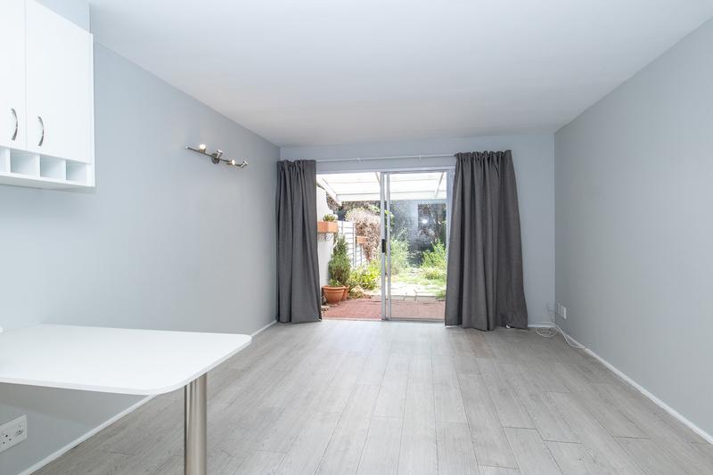 2 Bedroom Property for Sale in Plumstead Western Cape